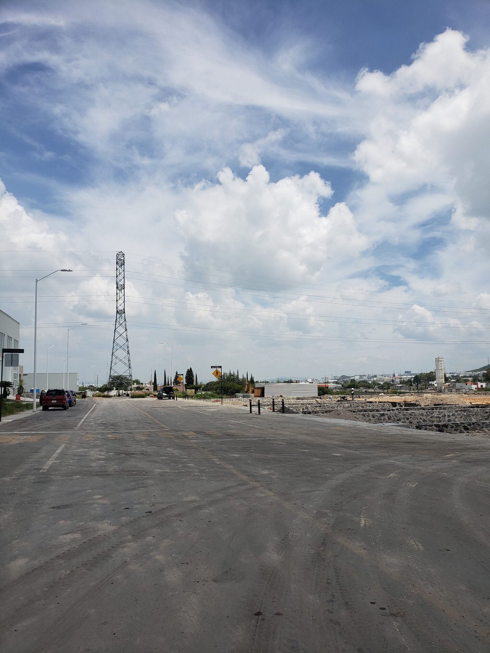 VENTA DE TERRENOS INDUSTRIALES DENTRO DE PARQUE ZONA SUR (CONIN) - Image 2