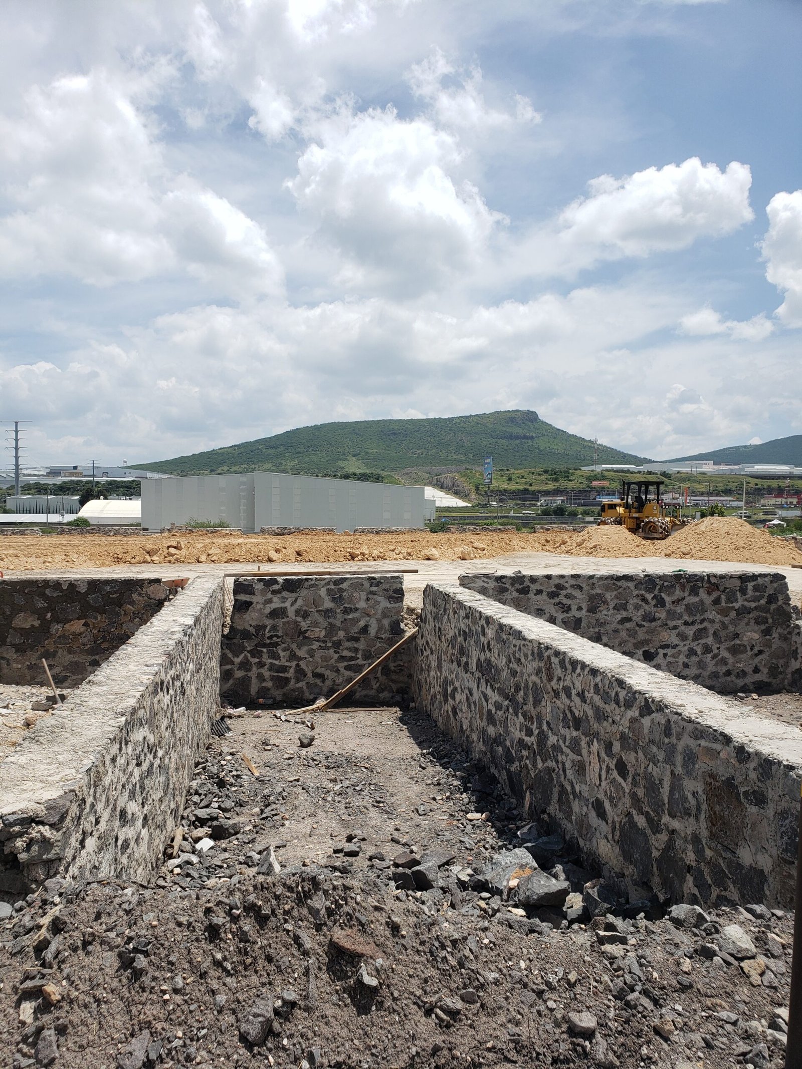 VENTA DE TERRENOS INDUSTRIALES DENTRO DE PARQUE ZONA SUR (CONIN)