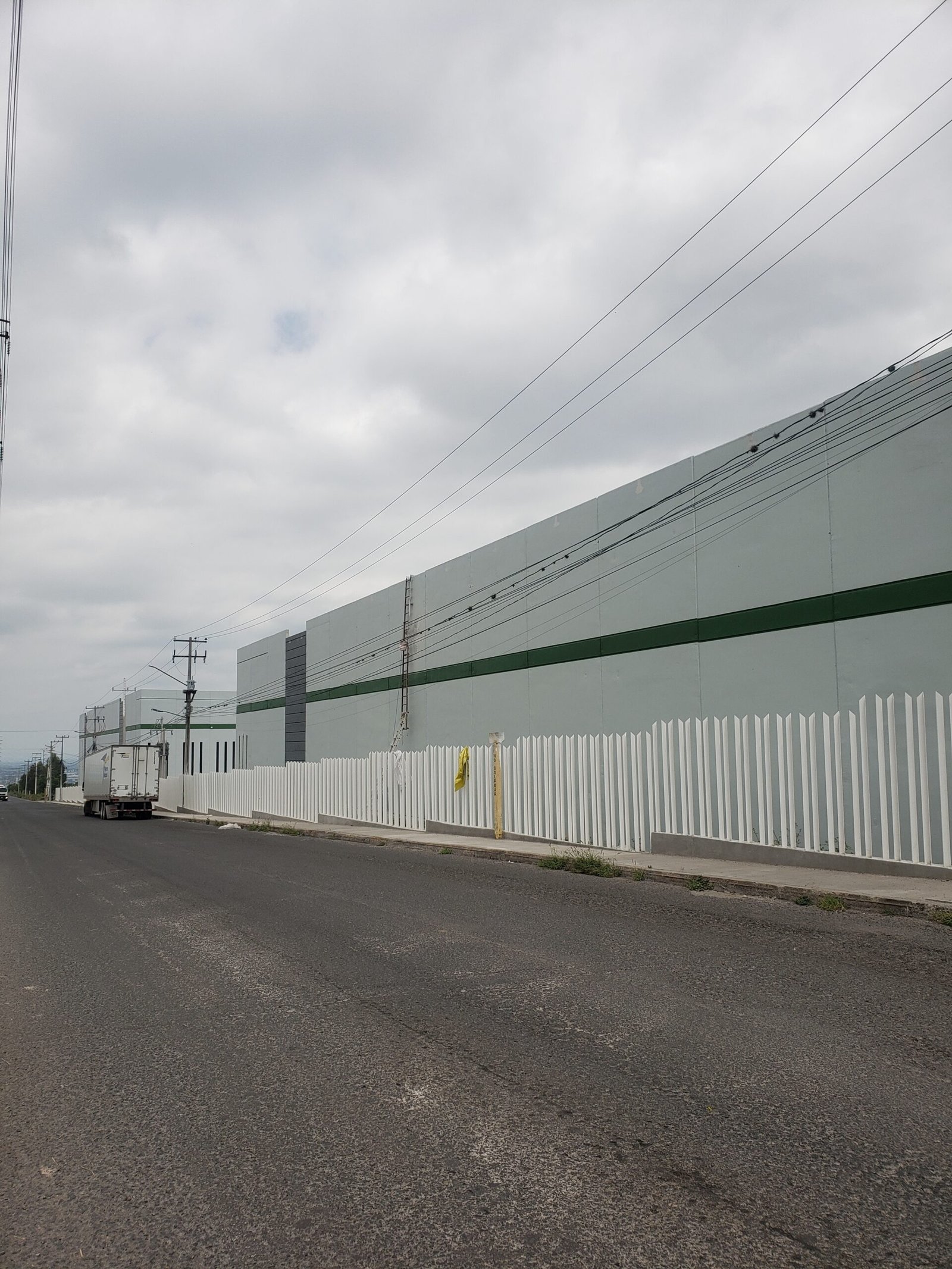 VENTA DE BODEGA EN SAN JUAN DEL RIO EN PARQUE INDUSTRIAL - Image 3