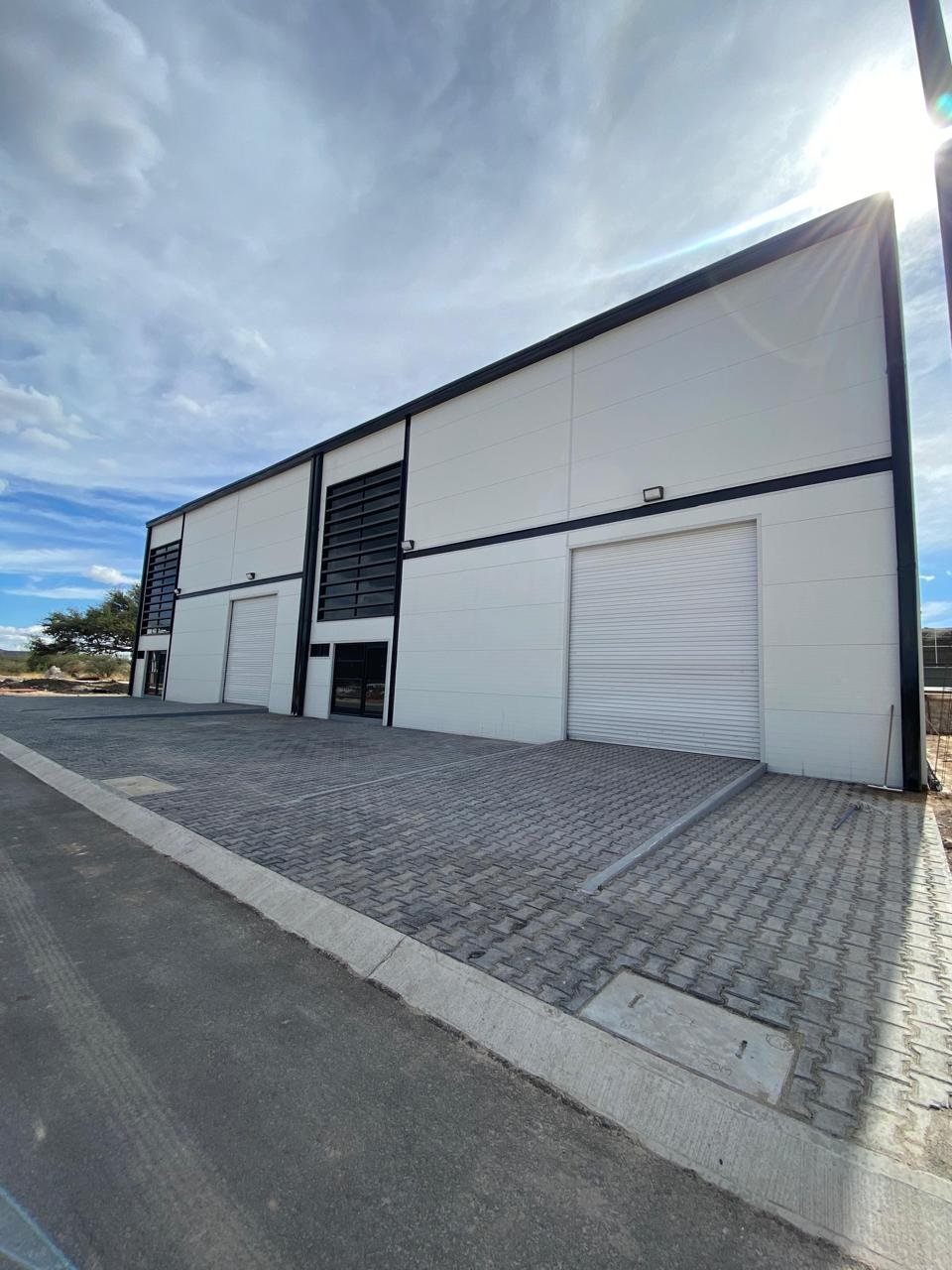 VENTA DE BODEGAS ZONA NORTE (SLP) FRENTE AL PIQ - Image 13